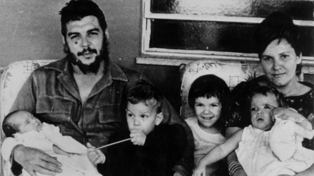 El Che con su familia
